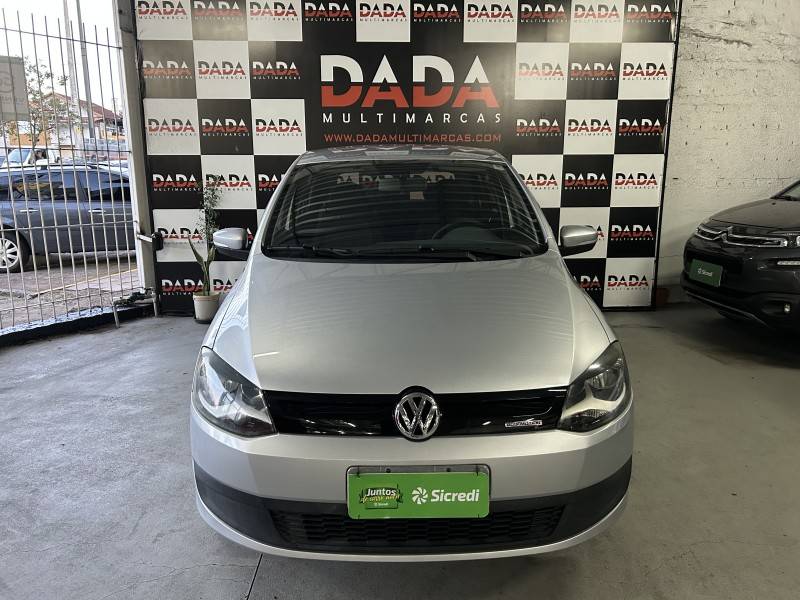 VOLKSWAGEN - FOX - 2013/2014 - Prata - R$ 42.900,00