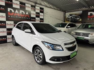 CHEVROLET - ONIX - 2015/2015 - Branca - R$ 54.900,00