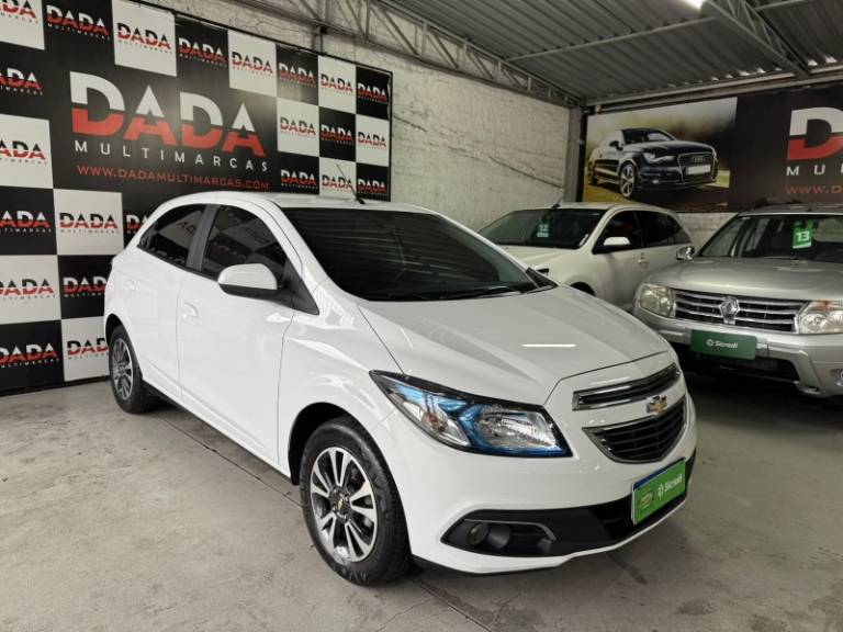 CHEVROLET - ONIX - 2015/2015 - Branca - R$ 54.900,00