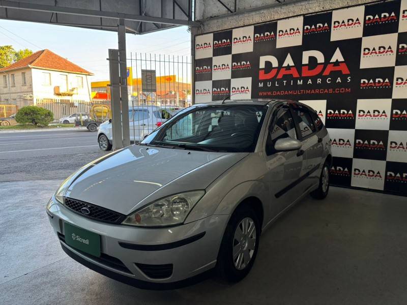 FORD - FOCUS - 2007/2008 - Prata - R$ 26.900,00