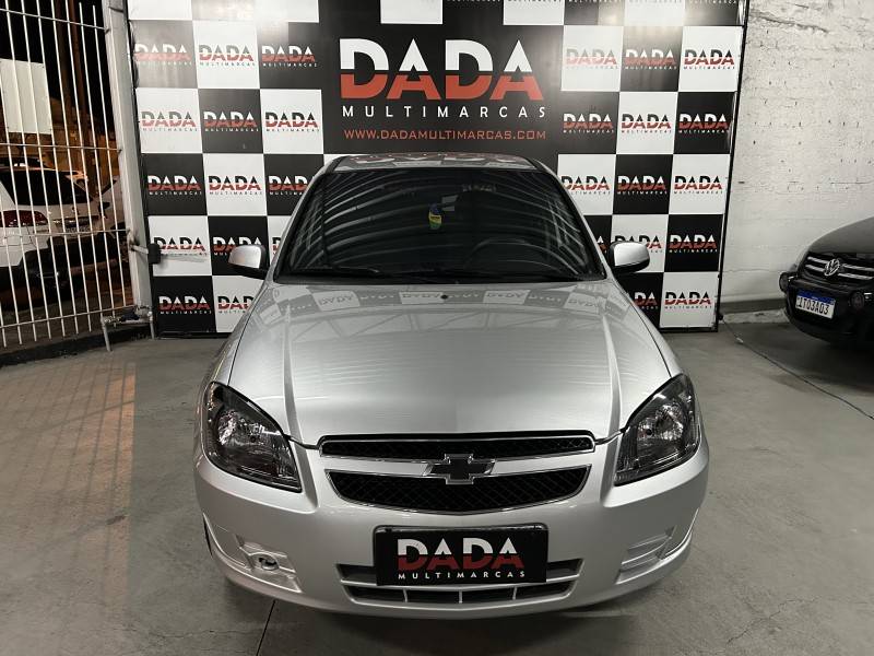 CHEVROLET - CELTA - 2014/2015 - Prata - R$ 37.900,00