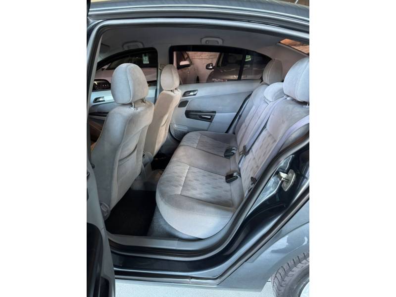 CHEVROLET - VECTRA - 2007/2007 - Cinza - R$ 33.900,00