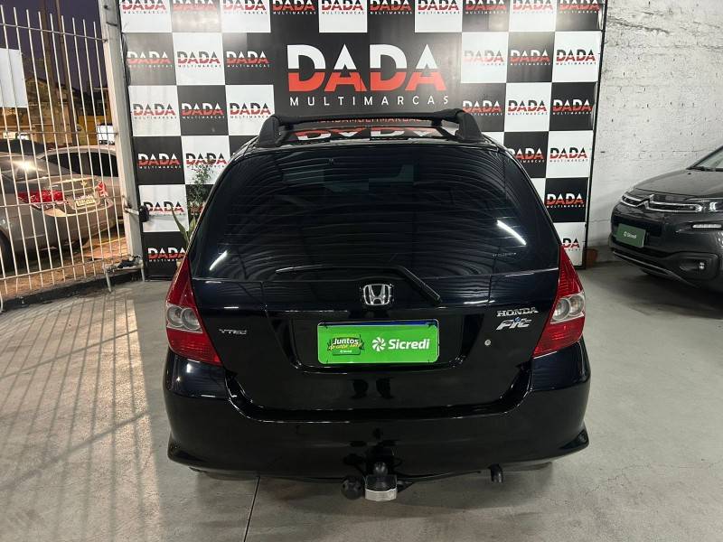 HONDA - FIT - 2006/2007 - Preta - R$ 36.900,00
