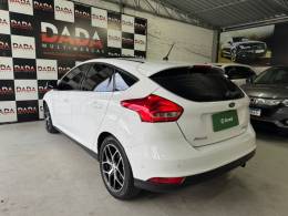 FORD - FOCUS - 2016/2016 - Branca - R$ 71.900,00