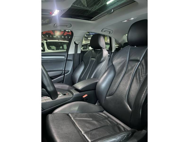 AUDI - A3 - 2015/2016 - Prata - R$ 116.900,00