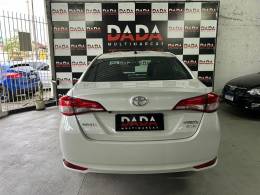 TOYOTA - YARIS - 2019/2019 - Branca - R$ 85.900,00