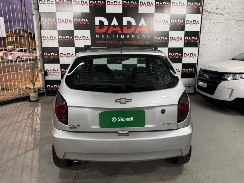 CHEVROLET - CELTA - 2012/2013 - Prata - R$ 34.900,00