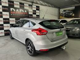 FORD - FOCUS - 2015/2016 - Prata - R$ 72.900,00