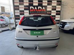 FORD - FOCUS - 2007/2008 - Prata - R$ 26.900,00
