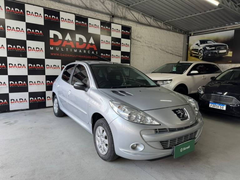 PEUGEOT - 207 - 2010/2011 - Prata - R$ 25.900,00