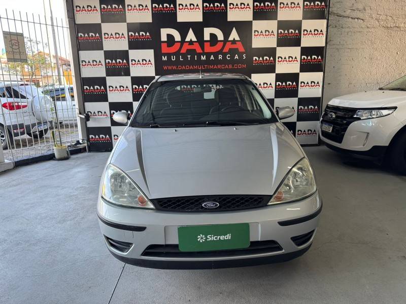 FORD - FOCUS - 2007/2008 - Prata - R$ 26.900,00