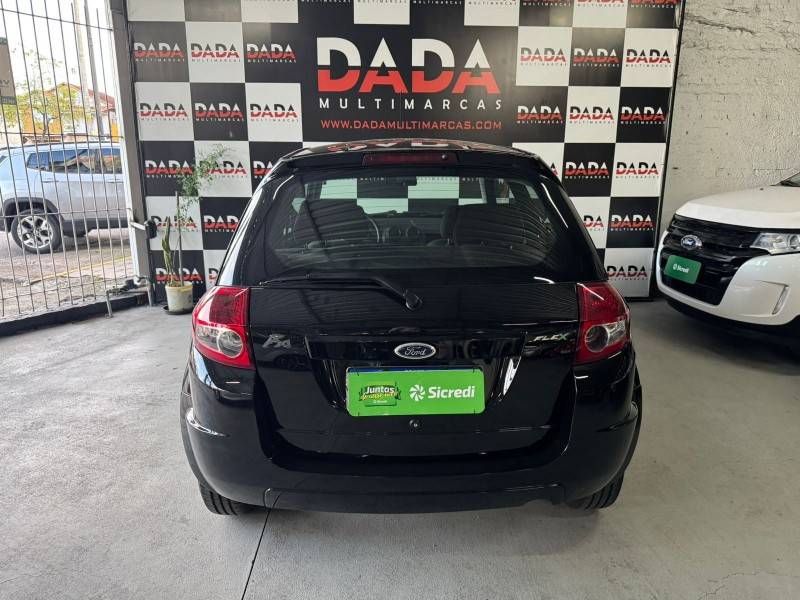 FORD - KA - 2008/2009 - Preta - R$ 25.900,00