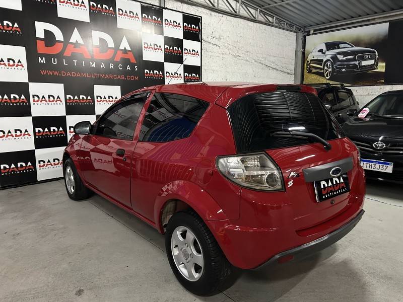 FORD - KA - 2011/2012 - Vermelha - R$ 24.900,00