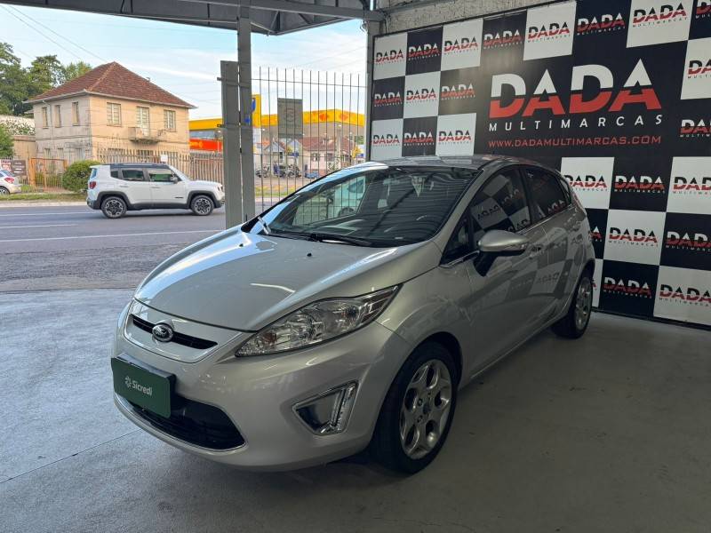 FORD - FIESTA - 2012/2013 - Prata - R$ 39.900,00