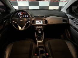 CHEVROLET - ONIX - 2019/2019 - Branca - R$ 63.800,00