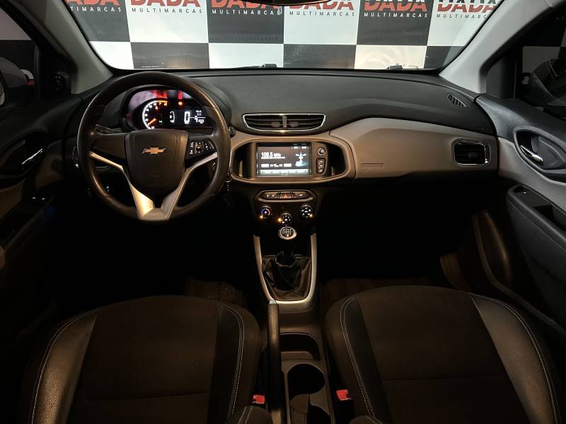 CHEVROLET - ONIX - 2019/2019 - Branca - R$ 63.800,00