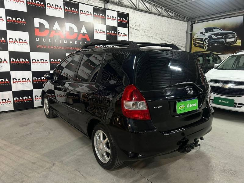 HONDA - FIT - 2006/2007 - Preta - R$ 36.900,00