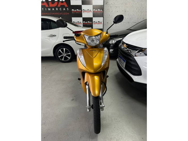 HONDA - BIZ 125 - 2011/2011 - Amarela - R$ 10.900,00