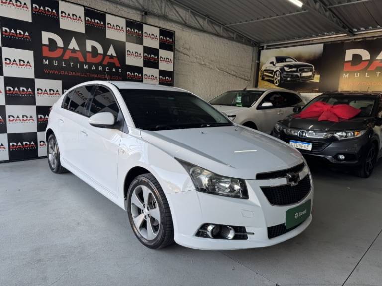 CHEVROLET - CRUZE - 2013/2014 - Branca - Sob Consulta