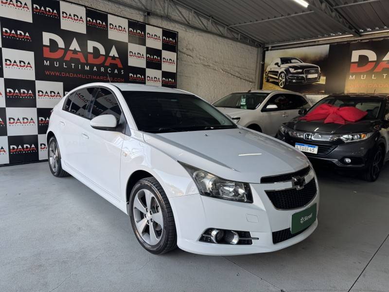 CHEVROLET - CRUZE - 2013/2014 - Branca - Sob Consulta