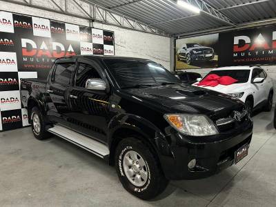 TOYOTA - HILUX - 2005/2006 - Prata - R$ 89.900,00