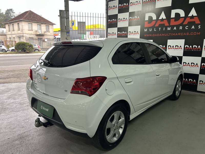 CHEVROLET - ONIX - 2019/2019 - Branca - R$ 63.800,00