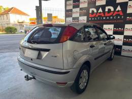 FORD - FOCUS - 2007/2008 - Prata - R$ 26.900,00