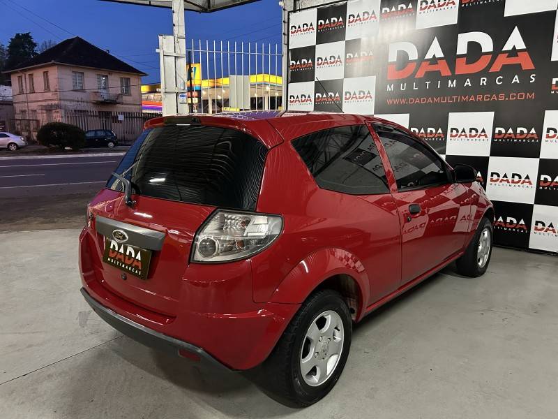 FORD - KA - 2011/2012 - Vermelha - R$ 24.900,00