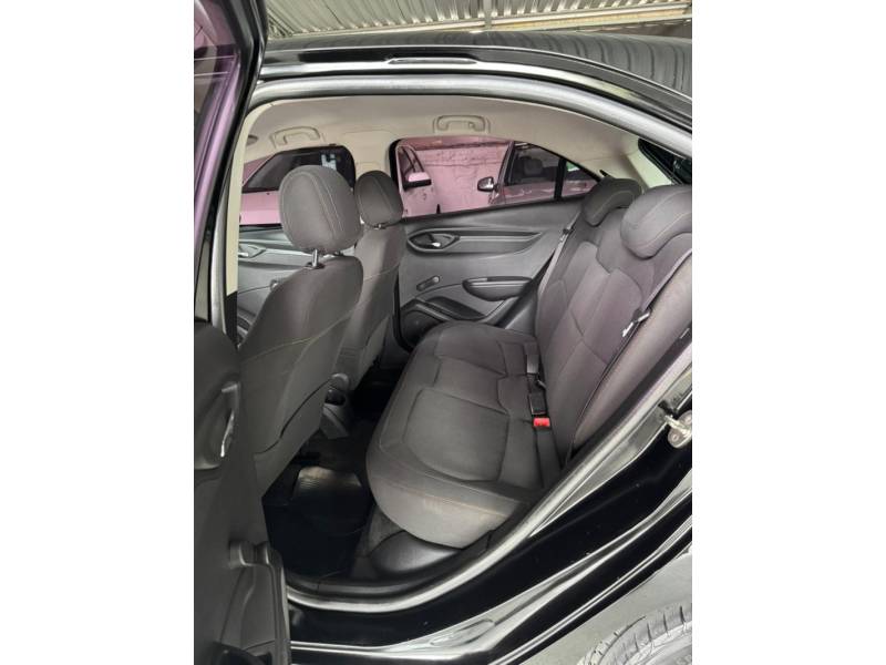 CHEVROLET - ONIX - 2013/2013 - Preta - R$ 43.900,00