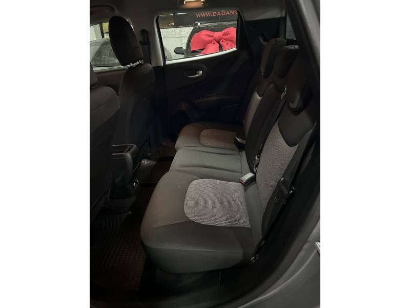 FIAT - TORO - 2021/2022 - Prata - R$ 108.900,00