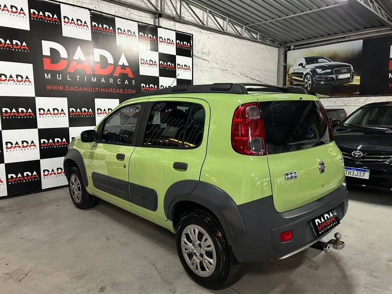 FIAT - UNO - 2010/2011 - Verde - R$ 33.900,00