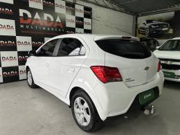 CHEVROLET - ONIX - 2019/2019 - Branca - R$ 63.800,00