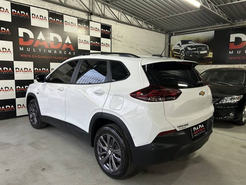 CHEVROLET - TRACKER - 2022/2023 - Branca - R$ 116.900,00