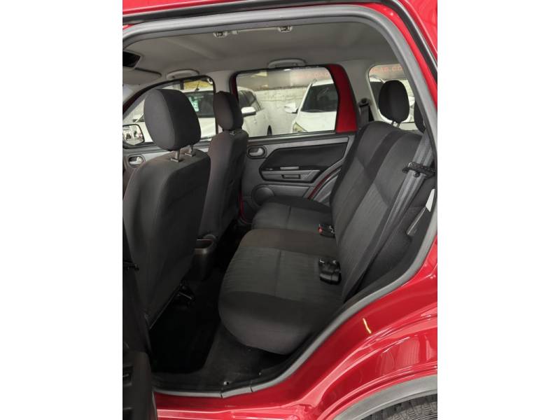 FORD - ECOSPORT - 2008/2009 - Vermelha - R$ 36.900,00